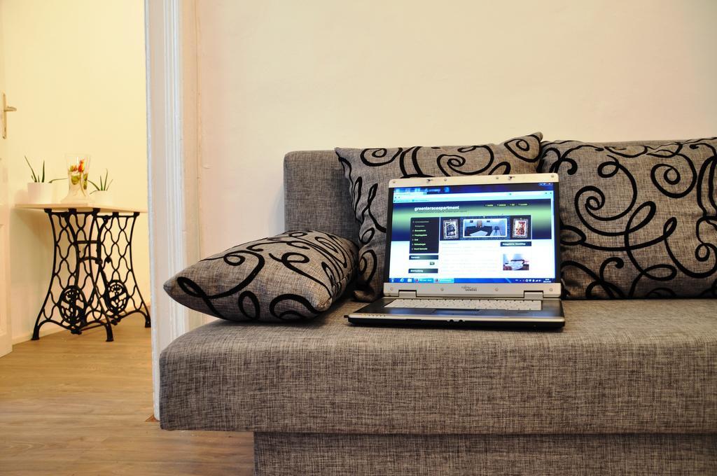 Green Terrace Apartment Budapest Extérieur photo